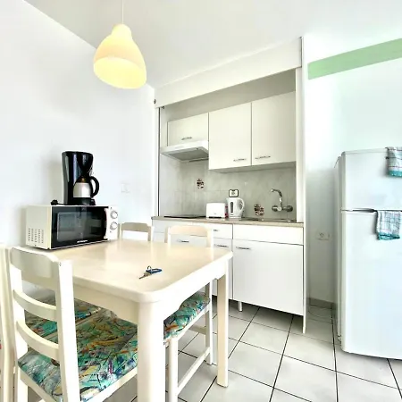Apartamento Con 2 Dormitorios Y Vista A Oceano En Playa Del Aguila Playa del Inglés